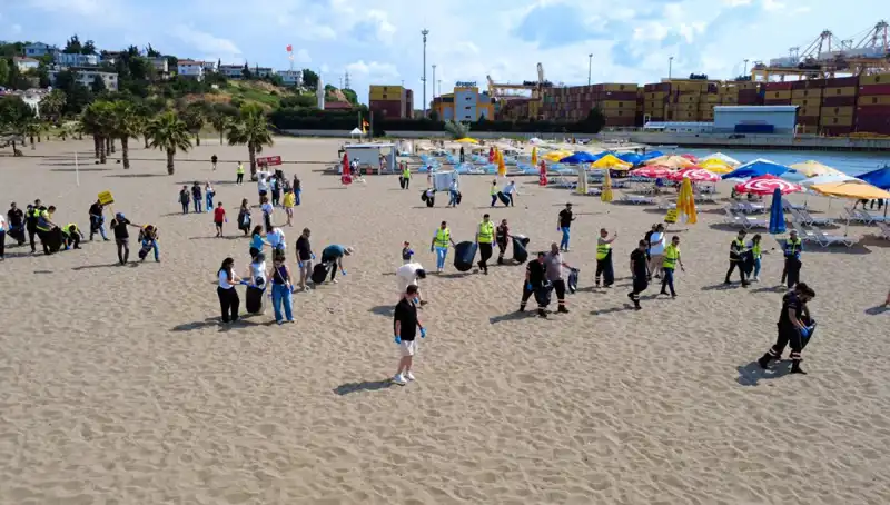 Plajlarda Temizlik Hareketi: Doğamızı Koruma Mücadelesi Başladı