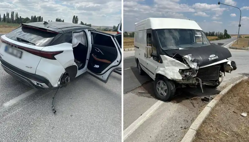 Çorum’da Kafa Kafa Çarpışma: Kaza Anının Gözler Önündeki Dramı