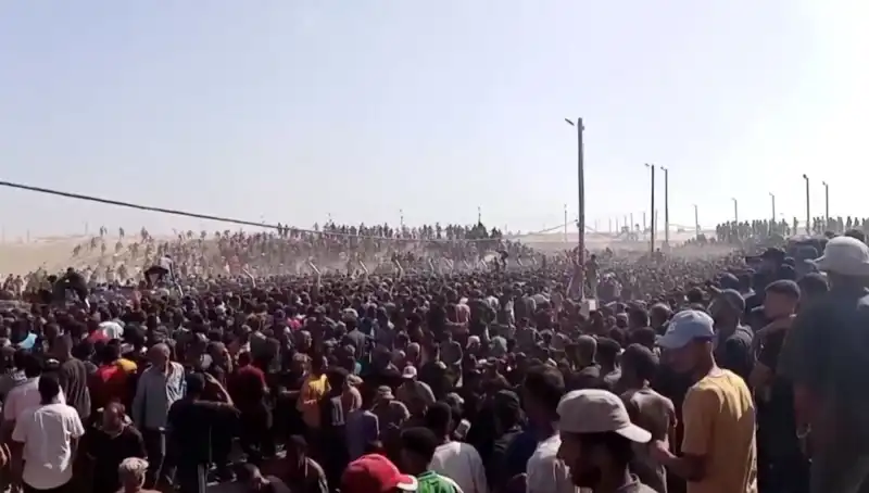 Gazze'deki Yardım Dağıtım Noktasında İsrail Saldırısı: 26 Ölü