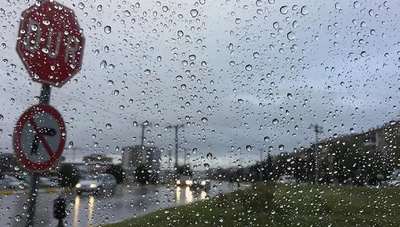 Meteoroloji'den 20 İlde Şiddetli Sıcaklık Düşüşü ve Sağanak Uyarısı
