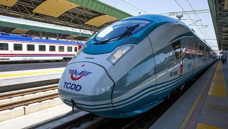 TCDD, Treni Hızlandırıyor: 140 Makinist Kursiyeri Alımı İçin Başvurular Başladı!