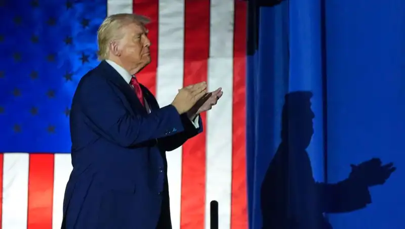 Trump, 100 Günde Yüzyılın Değişimini Ortaya Koyduğunu Açıkladı