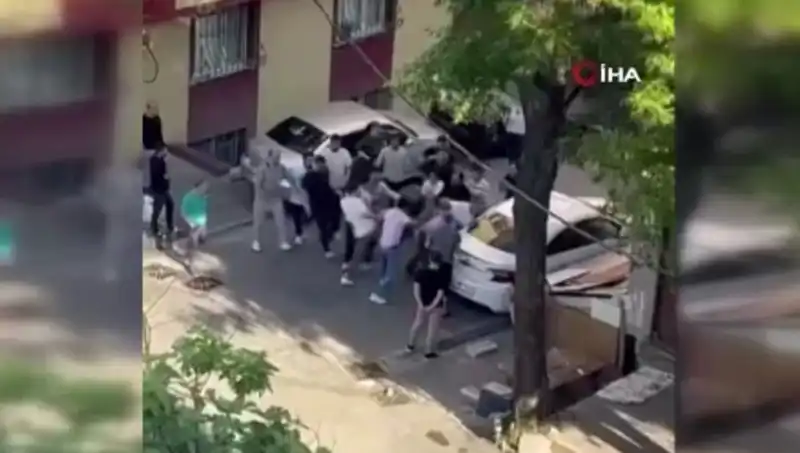 Madde Bağımlısına Ceza Alanında Korkunç Zuhur: Kapıları Zorlayan Yumruklar
