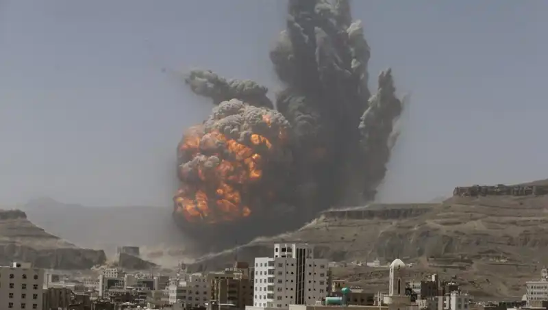 ABD'nin Yemen'de Fabrika Saldırısı: 5 Ölü, 13 Yaralı!