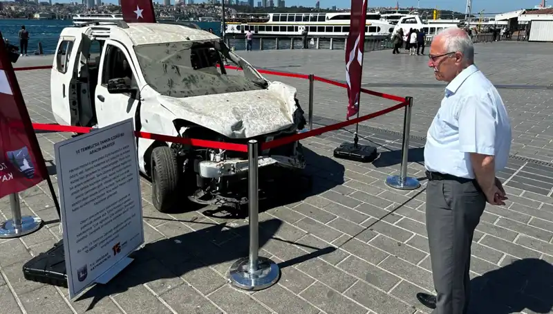 15 Temmuz'un İzleri: Tankların Ezdiği Otomobiller Sergilendi