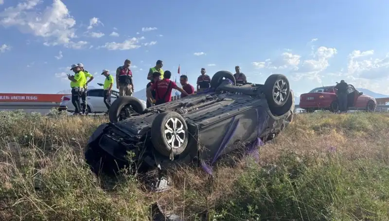 Nişan Töreninden Dönüşte Facia: Olayda 1 Kişi Hayatını Kaybetti, 4 Yaralı
