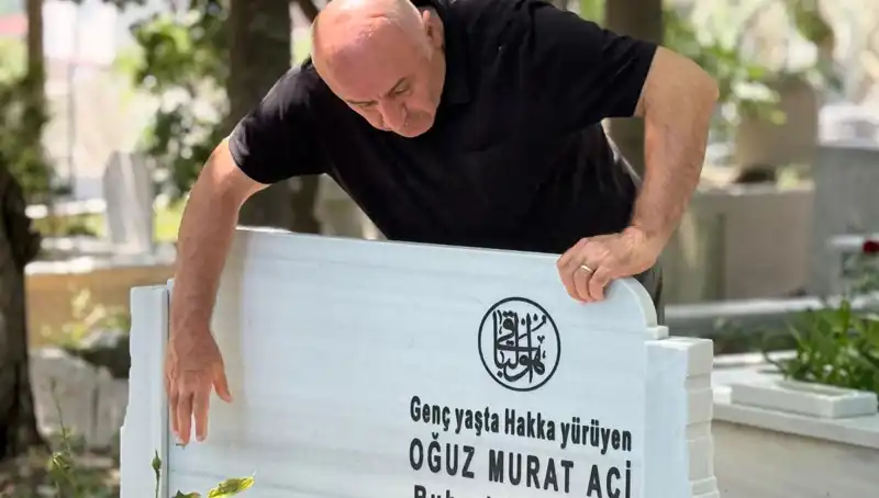 Aci Ailesinin Babalar Günü: Yasla Dolu Bir Anma Günü