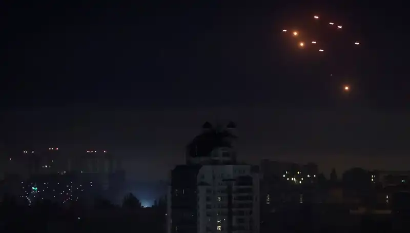 Rusya'nın Kiev'e Hava Saldırısı ve Sumi'deki Tahliye Emri Neler Getiriyor?