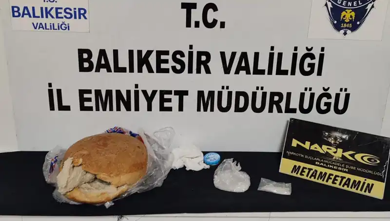Uyuşturucu Ticaretine Yeni Yöntem: Ekmeğin İçine Gizlenmiş Narkotikler