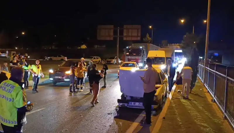 Otoyolda Korkunç Kaza: İki Çocuk Dâhil Dört Kişi Yaralandı