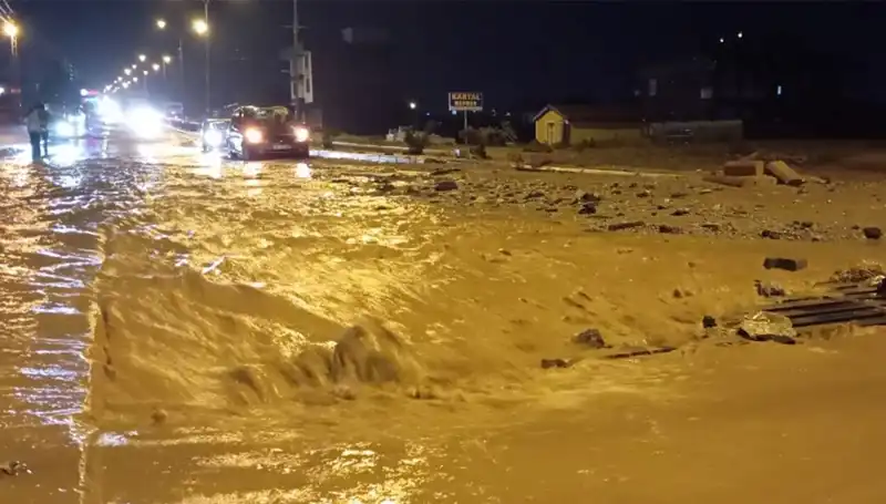 Konya ve Ankara'da Sel Felaketi: Sıradışı Yağışların Neden Olduğu Zararlar