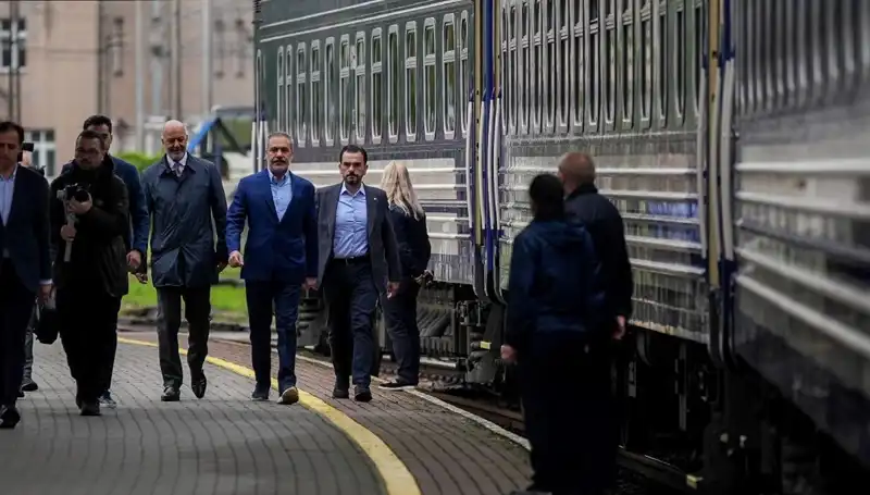 Dışişleri Bakanı Fidan, Ukrayna Ziyaretinde Diplomasi Köprüsünü Güçlendirdi