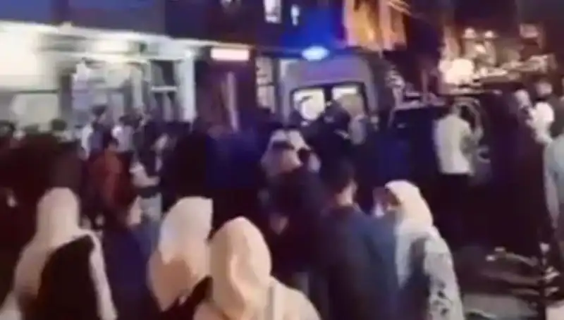 : 14 Yaşındaki Kader Balkondan Düştü: Durumu Ciddi
