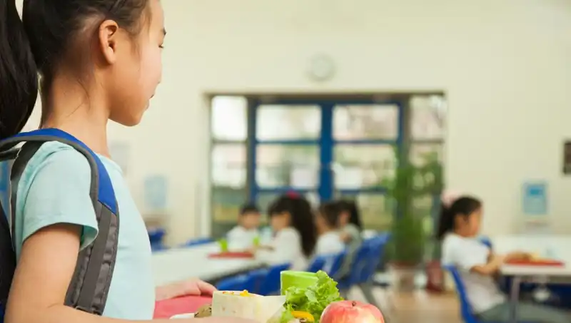 İspanya'da Obeziteyle Mücadelede Radikal Adım: Yağlı Yiyecekler Menülerden Çıkıyor