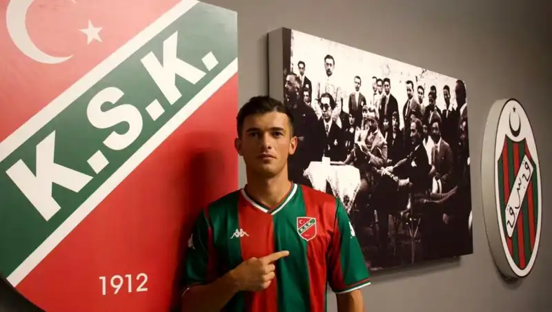 Karşıyaka'da Transfer Hareketliliği: Yeni Yıldızlar Geliyor!