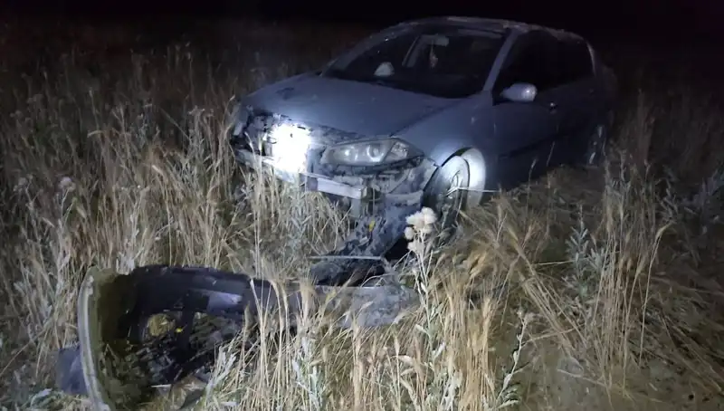 Burdur’da Otomobil Tarlaya Uçtu: Kaza Sonrası İki Yaralı