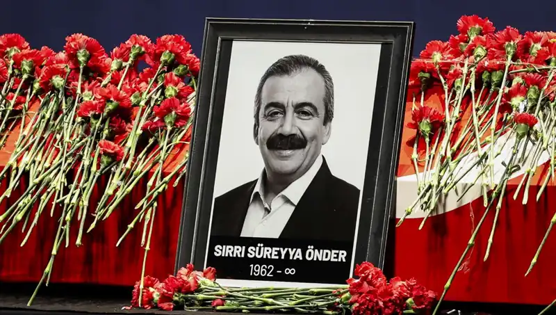 Meclis'te Sırrı Süreyya Önder Anması: Anıların Yeniden Canlandığı Bir Gün