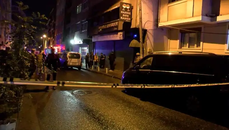 Eğlence Mekanında Şokak Bombalı Saldırı: 7 Yaralı!