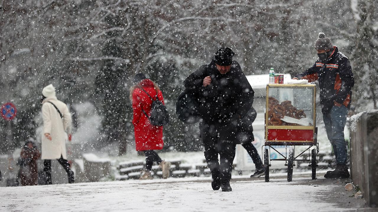 Meteoroloji, İstanbul için kar yağışı uyarısında bulundu!